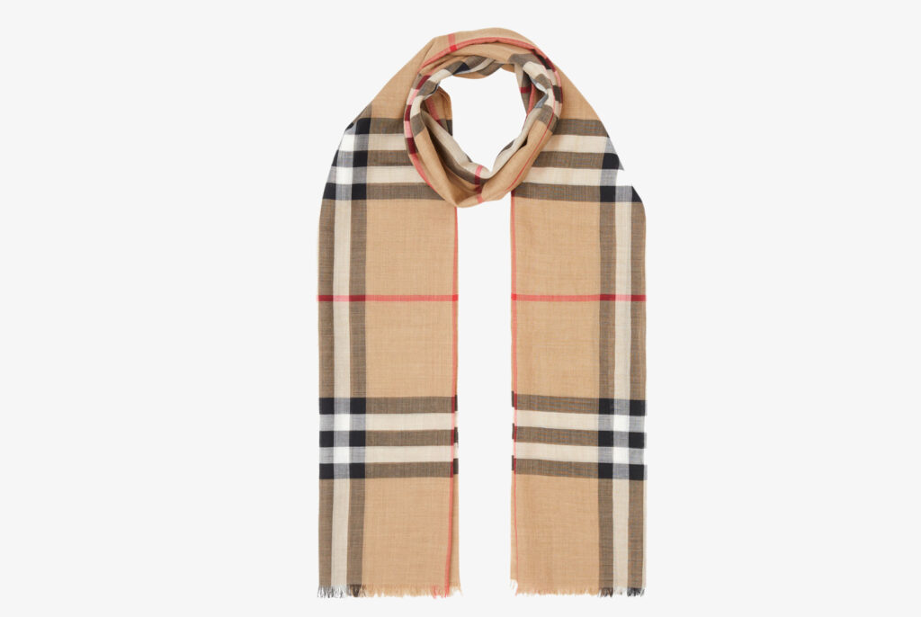 10 Gorgeous Travel Scarves That Double As Airplane Blankets    