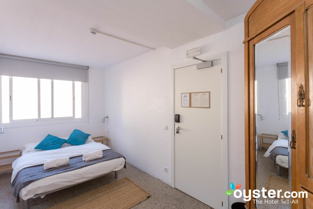 Hostal Aslyp 114 Review Updated Rates Oct 2019 Oystercom - 