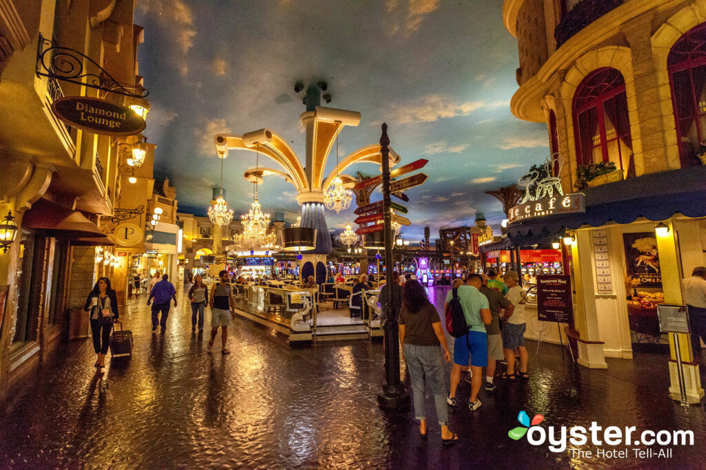 Paris Las Vegas Detailed Review Photos Rates 2019 Oystercom