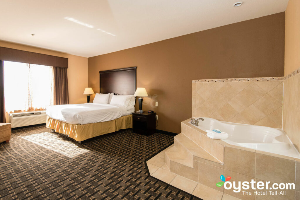 Discount [70% Off] Holiday Inn Express Suites Missouri ...