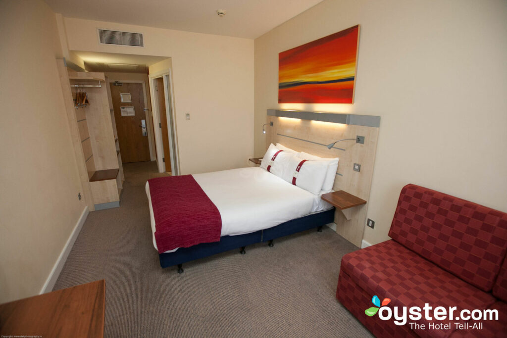 holiday inn express dublin airport: review + updated rates