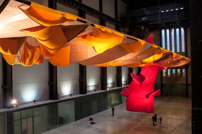 Foto di Turbine Hall per gentile concessione di Andy Hay .