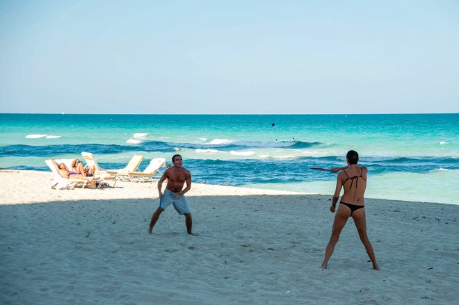 Playa en Carillon Miami Wellness Resort / Oyster