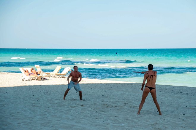 Plage à Carillon Miami Wellness Resort / Oyster