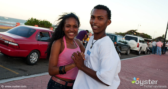 A couple dancing along the Malecon in Puerto Plata, DR