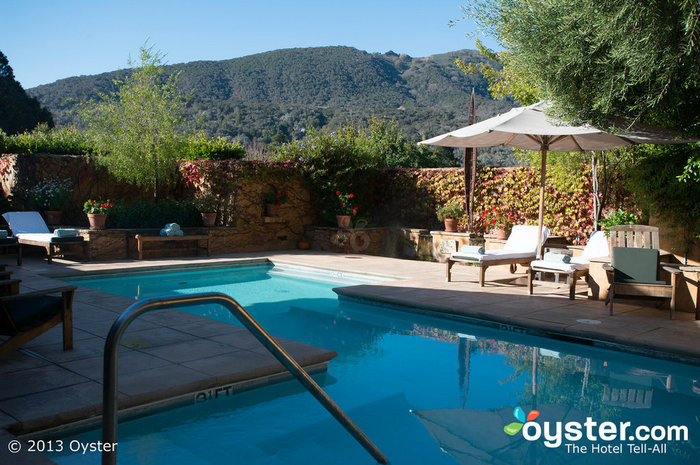 The spa pool at the Bernardus Lodge is a perfect spot to relax on your honeymoon.