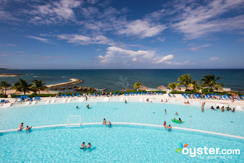 Grand Palladium Jamaica Resort and Spa / Oyster