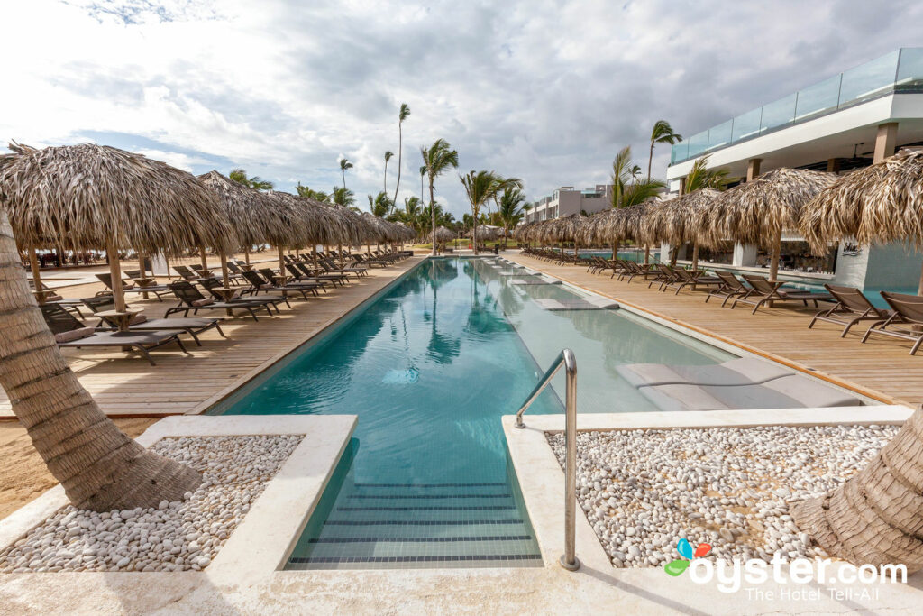 Pool at Excellence El Carmen/Oyster