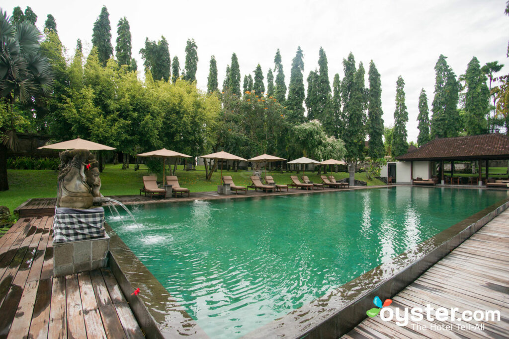 Der Pool im The Chedi Club Tanah Gajah ist ein GHM Hotel