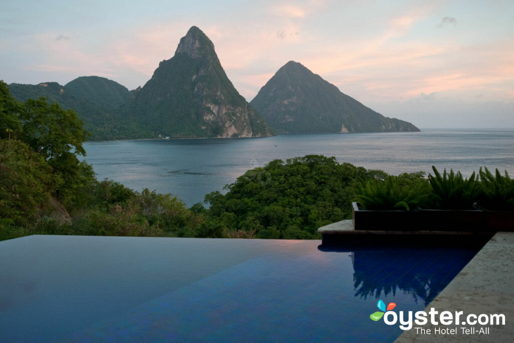 O quarto no Jade Mountain Resort