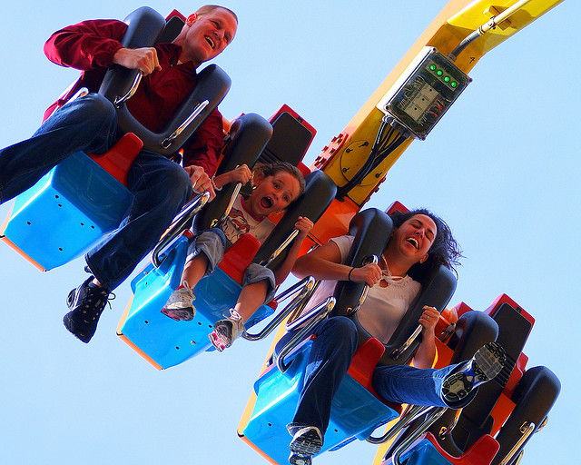 Conquiste alguns altos e baixos emocionantes na Knott's Berry Farm. Foto de Bryce Bradford, Flickr Creative Commons