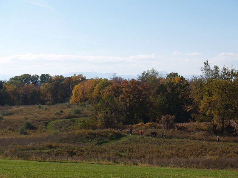 No walking and talking on these meditative hikes.