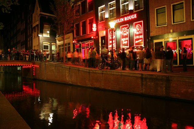 Amsterdam, rodada por Cedric Puisney ; Flickr Creative Commons