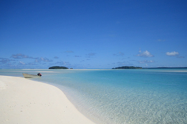 Sables blancs des Îles Cook (Photo courtoisie Benedict Adam )