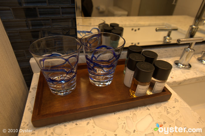 One-of-a-kind bathroom glasses in a Panoramic Suite