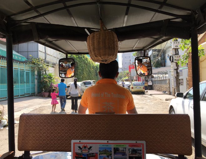 Tuk-tuk à Phnom Penh; image avec l'aimable autorisation de Kyle Valenta.