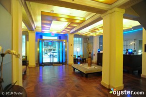 Lobby im Dylan Hotel