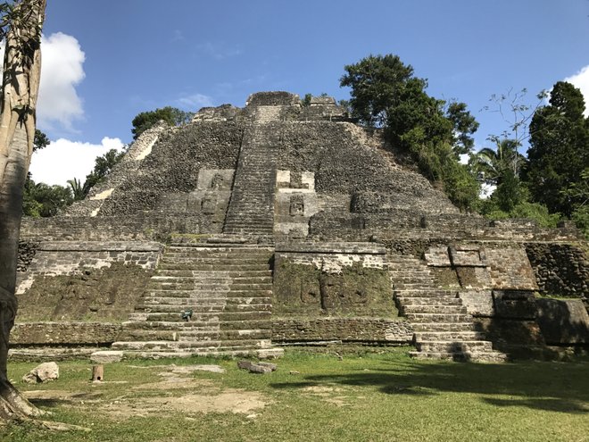 Les ruines de Lamanai; Photo courtoisie de Lara Grant