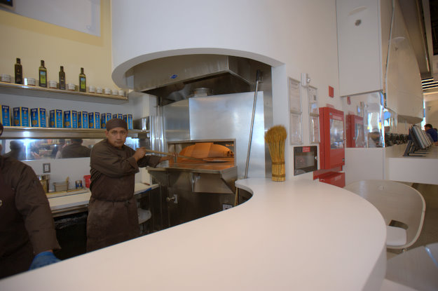 Fornetti è specializzato in focaccine al forno.