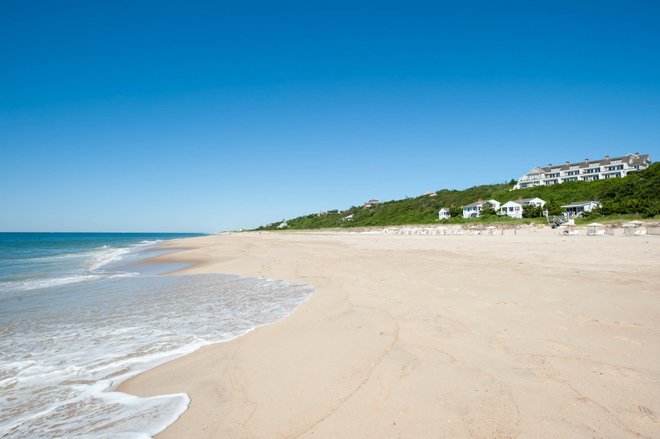 La playa en la vista panorámica