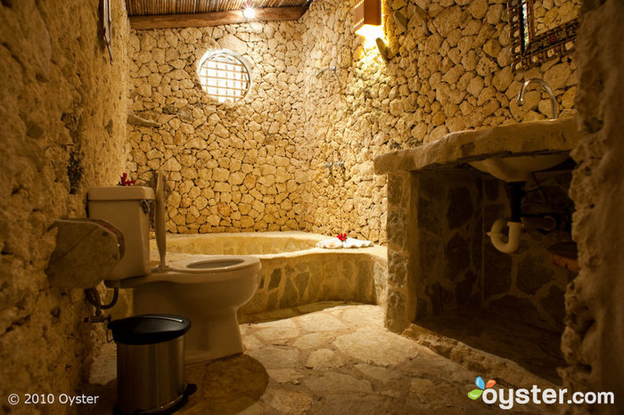 Badezimmer in der Piedra Cabana bei Natura Cabanas