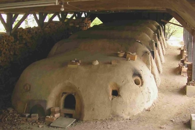 Potters' kilns in Mashiko. Courtesy of Patrick.charpiat/Wikimedia.