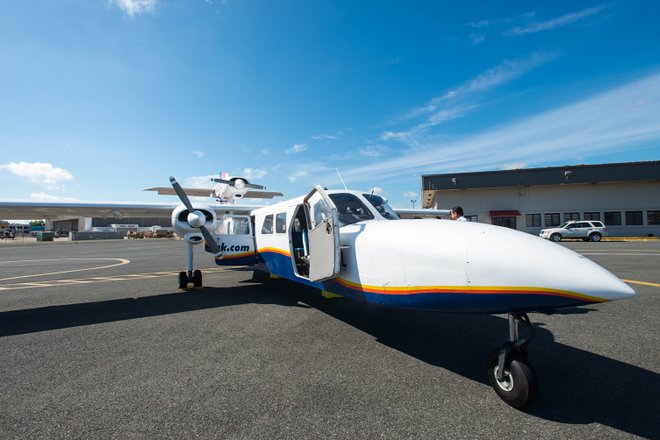 Os pequenos propulsores usados ​​para chegar às ilhas são uma experiência por si mesmos; Porto Rico / Ostra