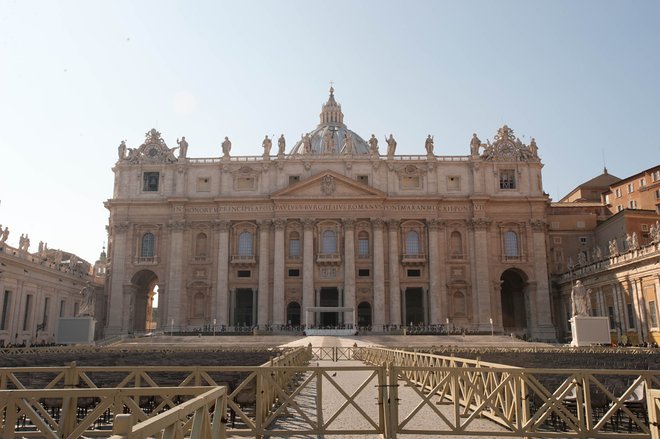 Cidade do Vaticano / Ostra