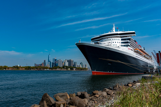 Rainha Maria 2 (QM2) / Ostra