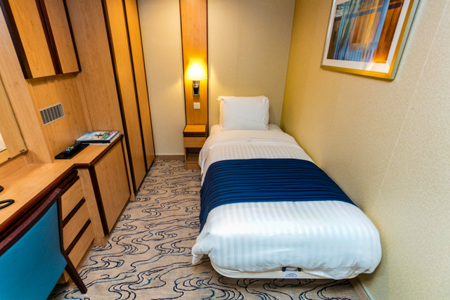 The Studio Interior Cabin on Jewel of the Seas/Oyster