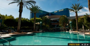 La piscine de l'Académie MGM Grand ...