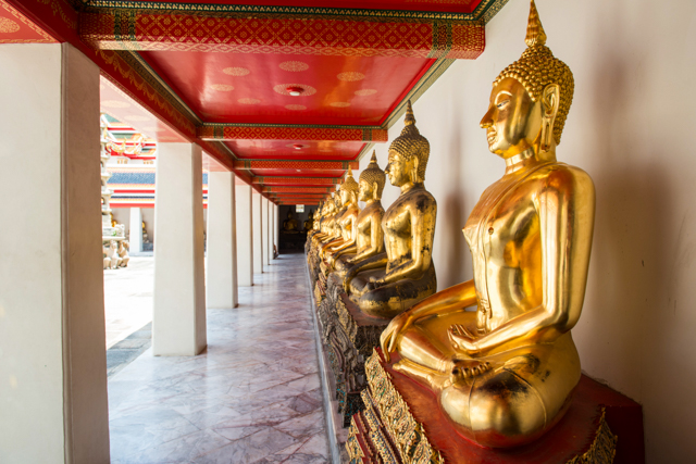 Buda Reclinado Wat Pho / Ostra