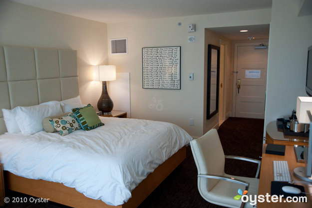 Deluxe Guestroom at Fontainebleau Resort Miami Beach