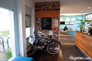 Pedir prestada una bicicleta y ser voluntario en Good Hotel en San Francisco