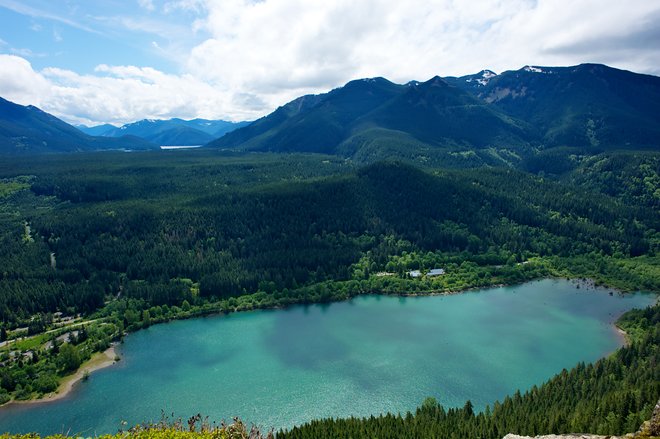 Rattlesnake Ledge; Daniel Stockman/Flickr