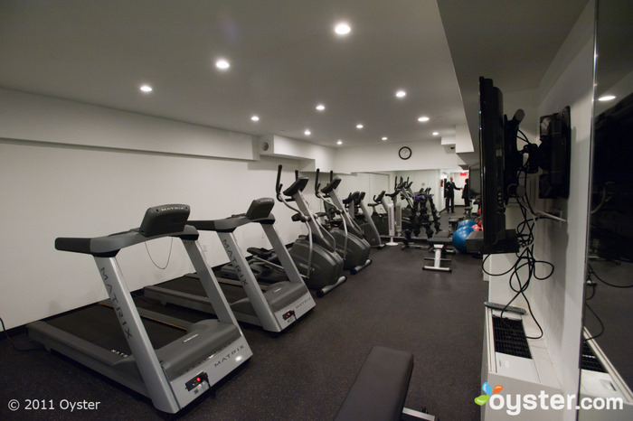 Centre de fitness à Sutton Court Hotel Residences, New York
