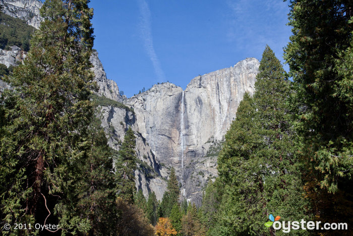 Yosemite Lodge nas Cataratas; Parque nacional de Yosemite, CA