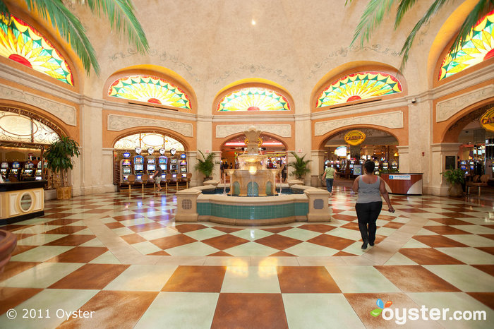 La entrada al casino en el Tropicana Resort & Casino; Atlantic City, NJ