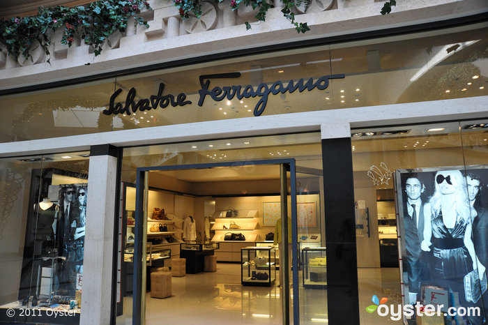 Salvatore Ferragamo en el Atlantis Paradise Island Resort; Bahamas