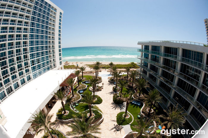 Blick auf die Anlage im Canyon Ranch Hotel & Spa Miami Beach; Miami, Florida