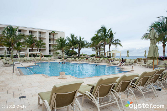 Pool at the Four Seasons Resort Palm Beach