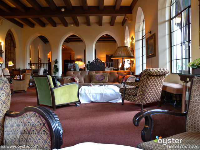 O lobby raramente visto do Chateau Marmont