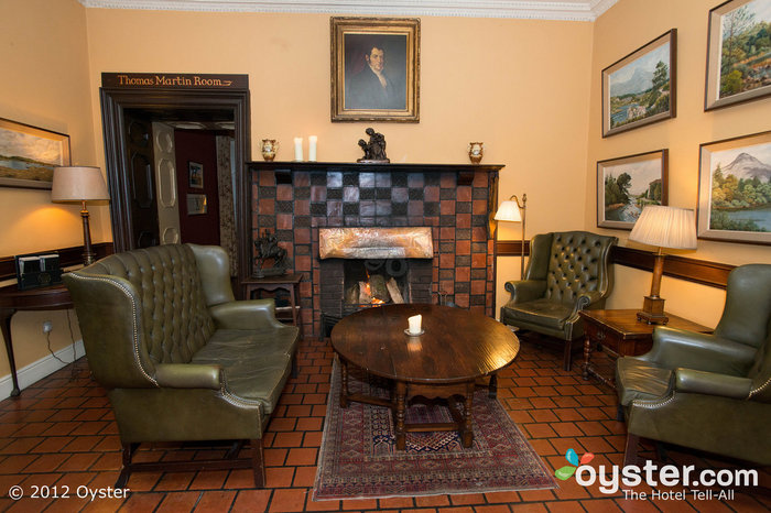 El Ballynahinch Castle Hotel tiene fuegos de leña en el vestíbulo, biblioteca, Hunt's Room y Fisherman's Pub.