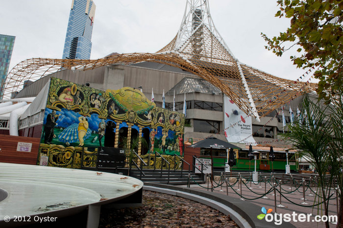 The Arts Centre Melbourne es uno de los muchos lugares culturales que los visitantes pueden explorar.