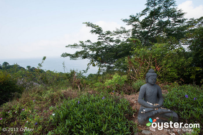 Le studio de yoga au Haramara Retreat offre des vues incroyables.