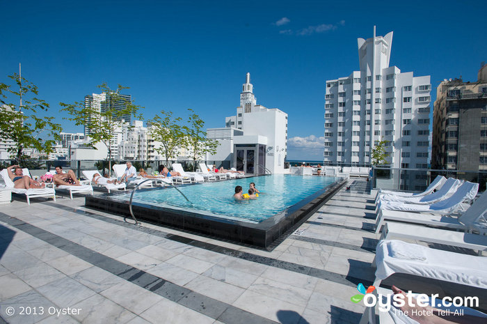 Piscina en el Gale South Beach