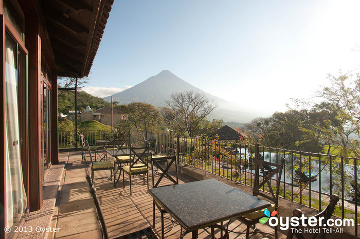 Lounge presso La Reunion Golf Resort & Residences