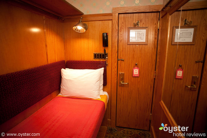 La cabina standard del Jane Hotel