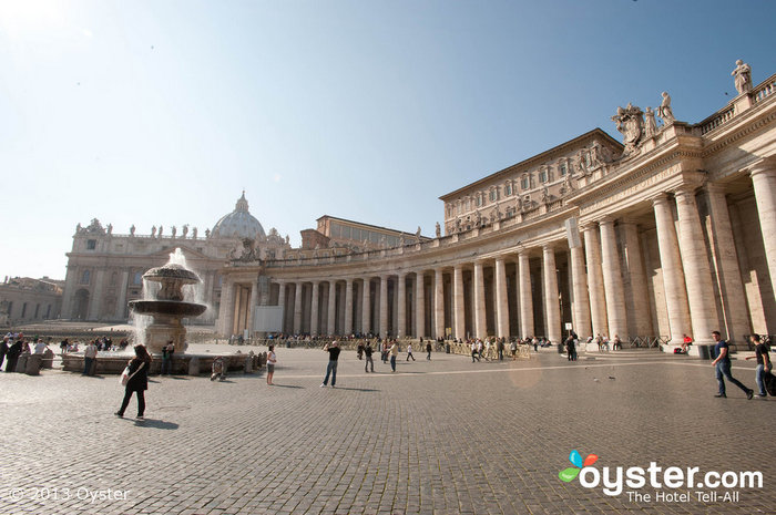 Lo spazio impressionante è stato completato nel corso di un secolo nel 1500 e 1600.