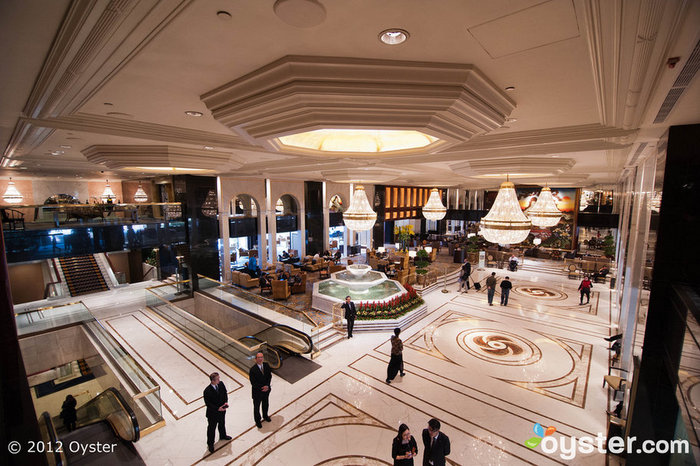 Lobby en el Kowloon Shangri-La